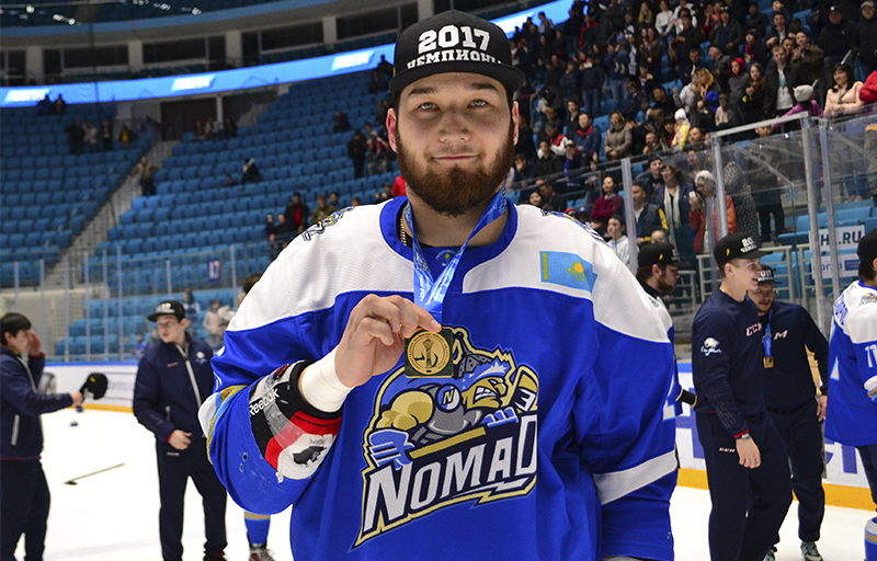 рыспаев хоккеист. игрок барыса дамир рыспаев. андрей назаров тафгай. дамир тафгай рыспаев. дамир тафгай рыспаев.