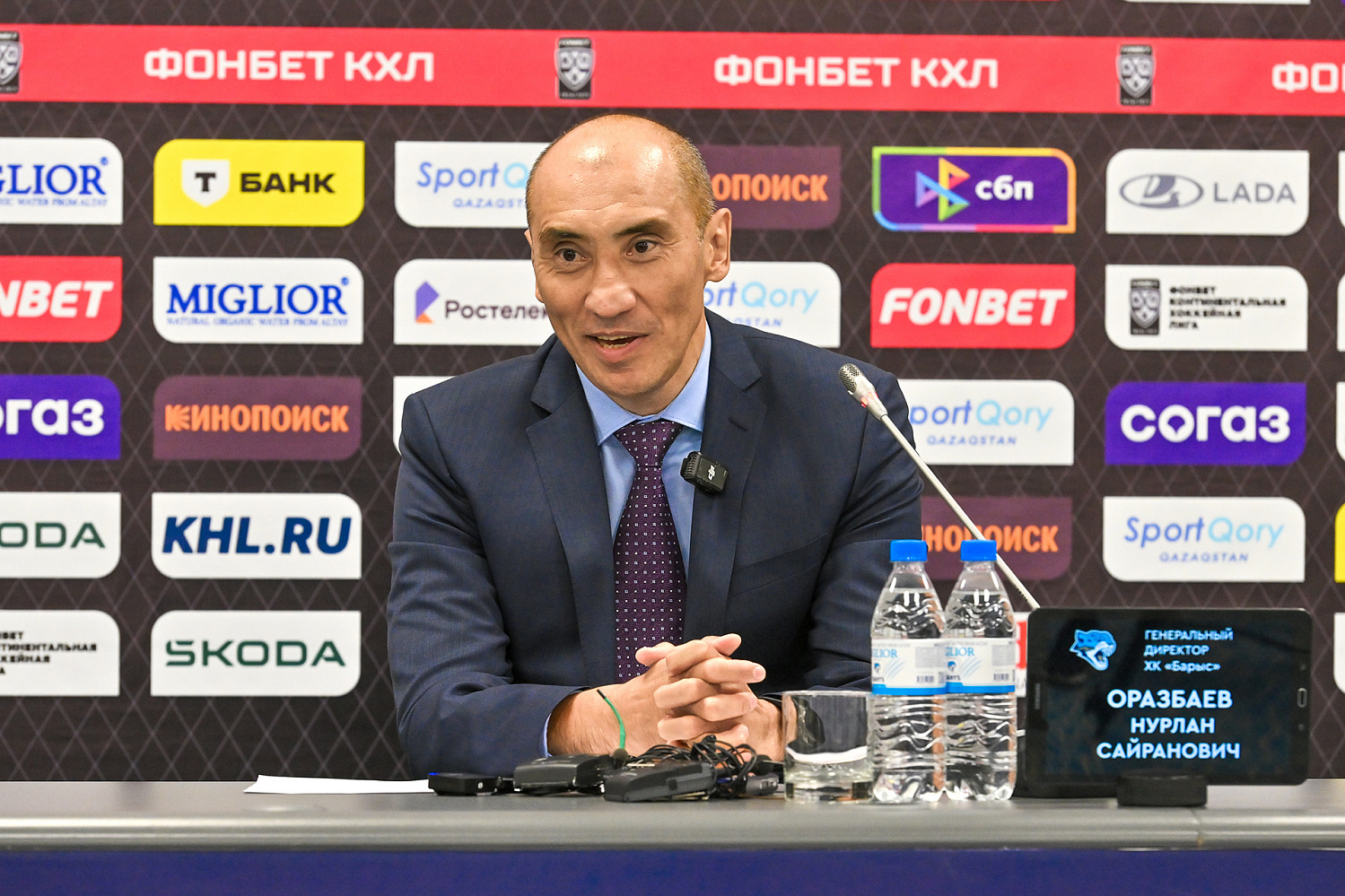 Нұрлан Оразбаев журналистердің сұрақтарына жауап берді