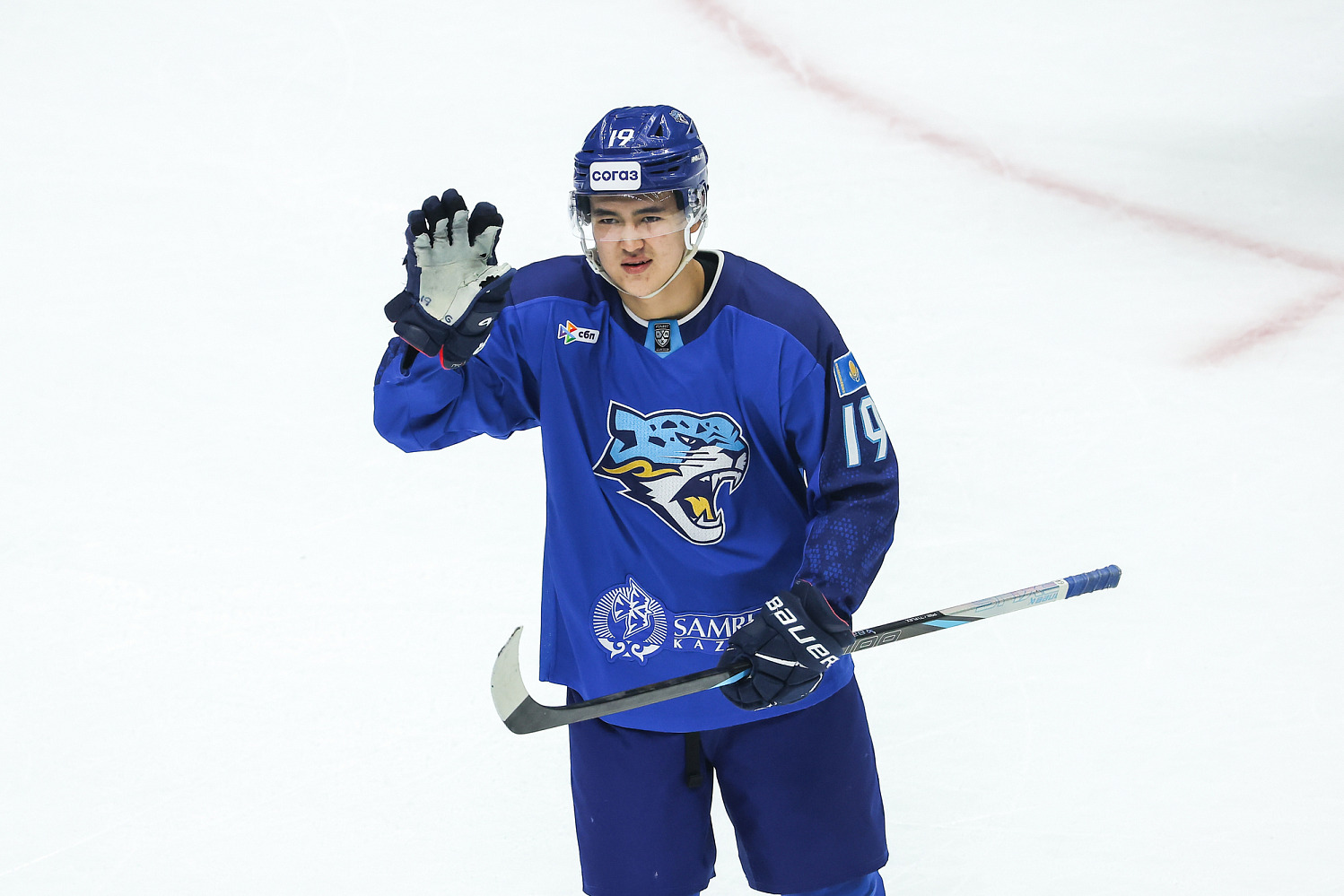 Барыс бірқатар хоккейшілермен келісімшартқа отырды