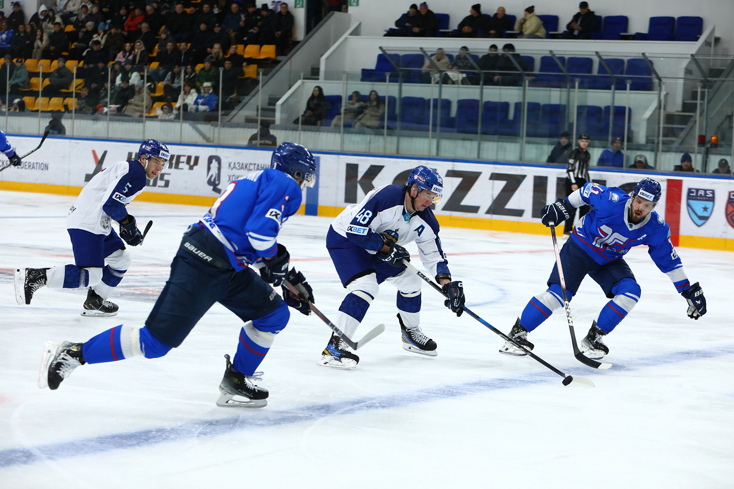 Торпедо - Номад екінші матч алдында