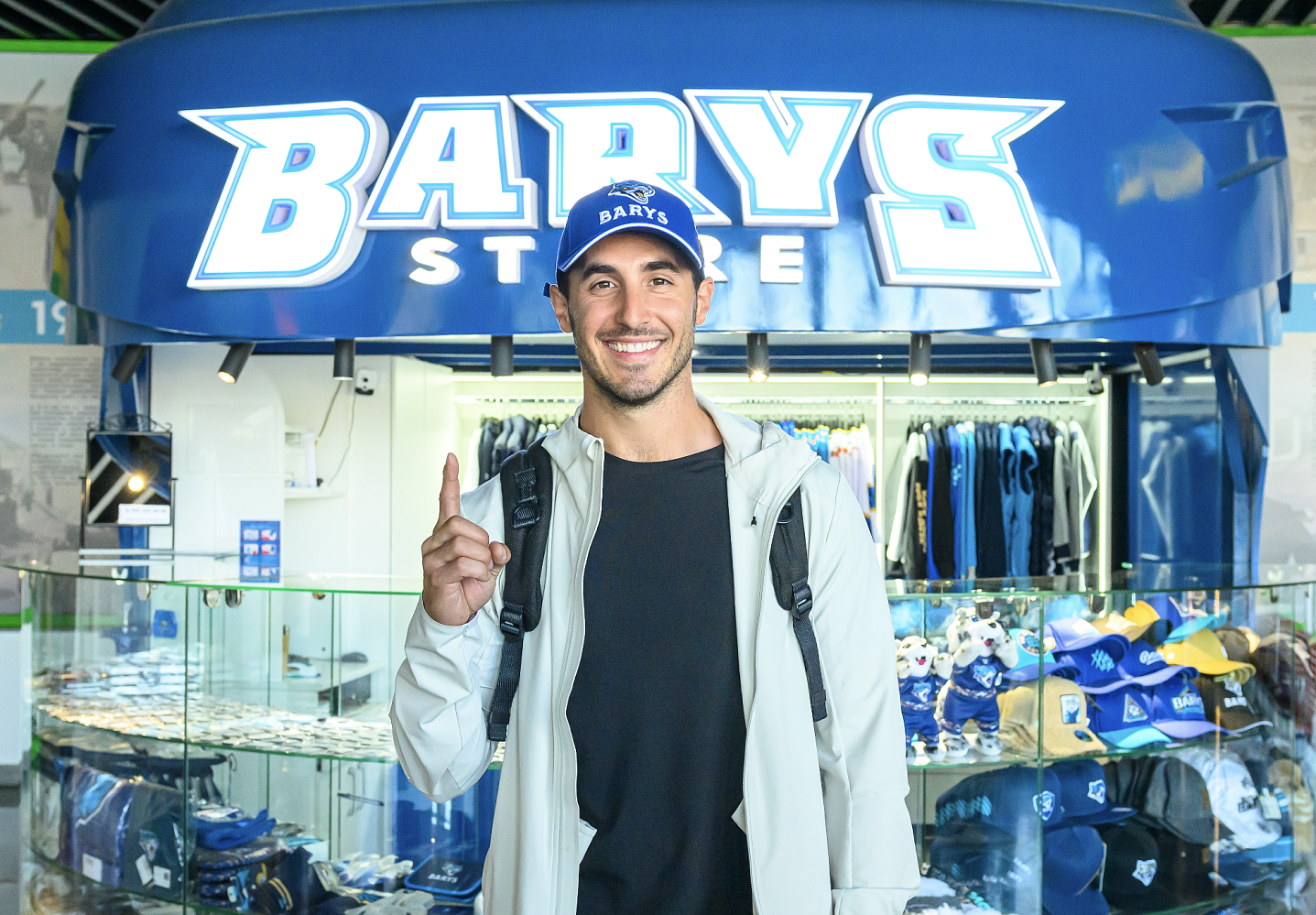 Майкл Веккьоне - Астанада!