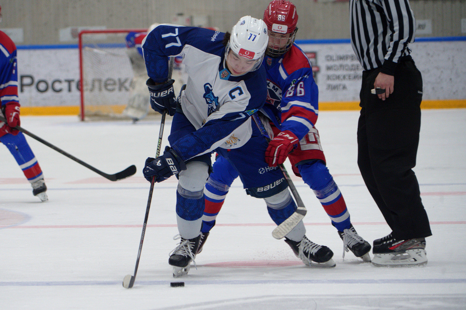 Снежные Барсы новомосковскілік команданы жеңе алмады